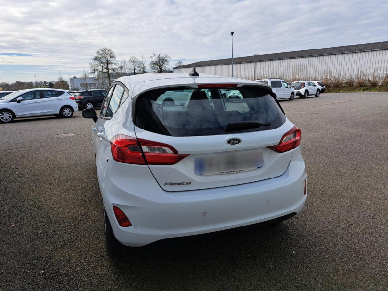 Photo 3 de l'offre de Ford Fiesta (7) 1.1 75ch COOL & CONNECT à 12490€ chez Carlyss automobiles Vitré