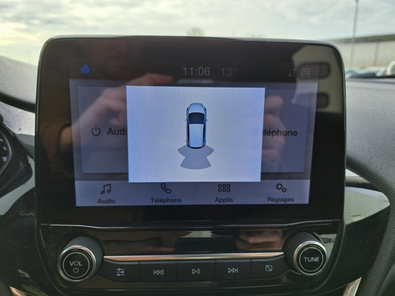 Photo 9 de l'offre de Ford Fiesta (7) 1.1 75ch COOL & CONNECT à 12490€ chez Carlyss automobiles Vitré