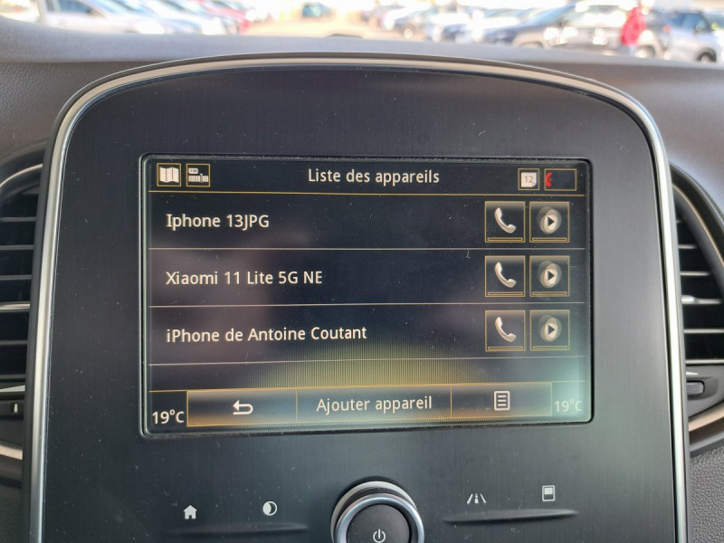 Photo 14 de l'offre de Renault Scénic (4) Business Blue dCi 120 à 12990€ chez Carlyss automobiles Vitré