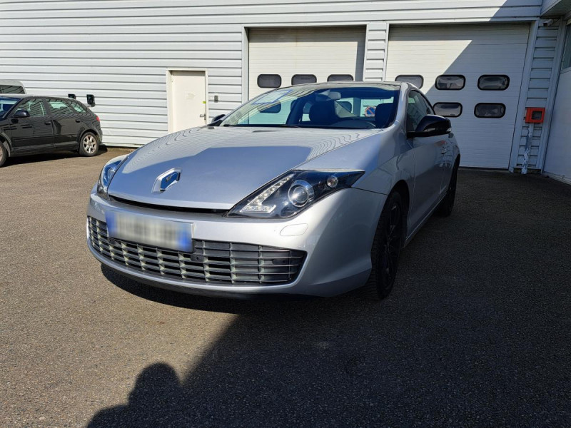 Photo 5 de l'offre de Renault Laguna Coupe (3) GT 4Control 2.0 DCI 180 FAP 400Nm à 8990€ chez Carlyss automobiles Vitré