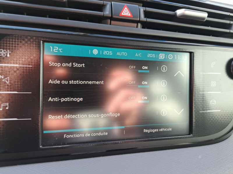 Photo 12 de l'offre de CITROEN C4 Spacetourer BlueHDi 130 S&S EAT8 Business à 12490€ chez Carlyss automobiles Vitré