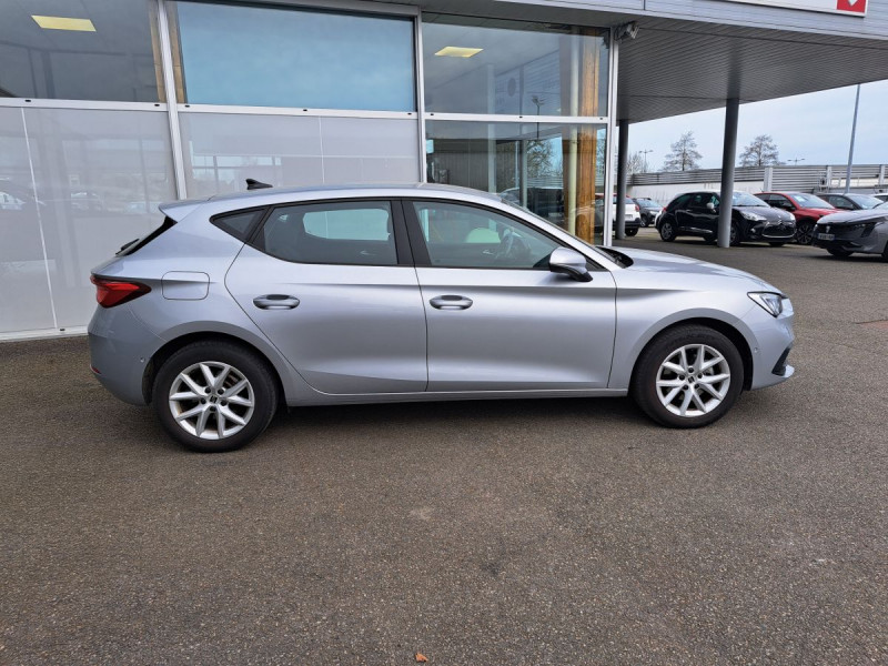 Photo 2 de l'offre de Seat Leon (4) 1.0 TSI 110 S&S Business à 17290€ chez Carlyss automobiles Vitré