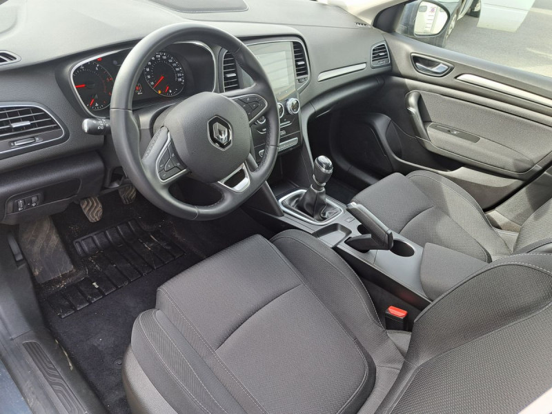 Photo 6 de l'offre de Renault Mégane Berline (4) Business Blue dCi 115 -21N à 13490€ chez Carlyss automobiles Vitré