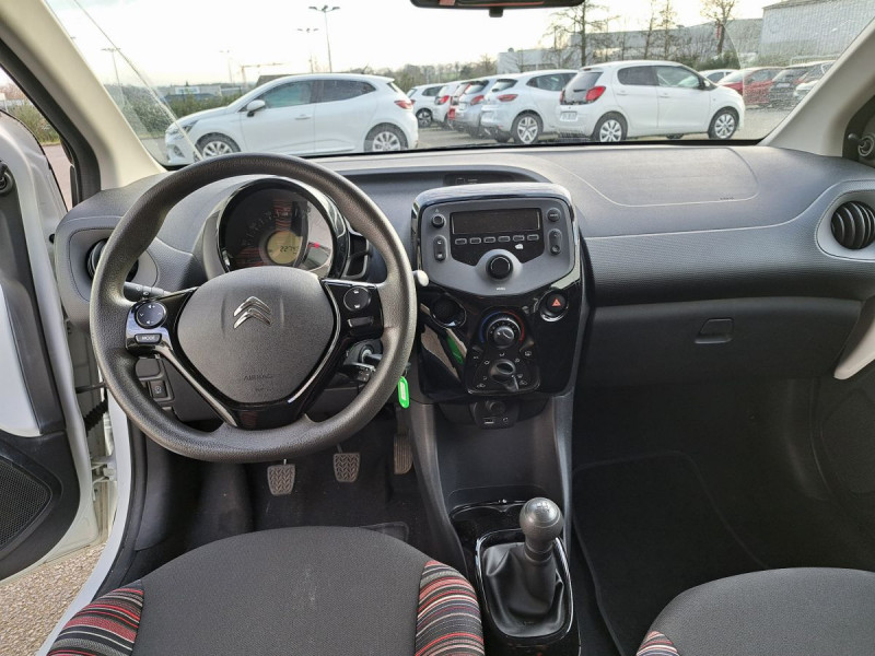 Photo 8 de l'offre de Citroën C1 (2) VTi 72 S&S BVM Feel à 9490€ chez Carlyss automobiles Vitré
