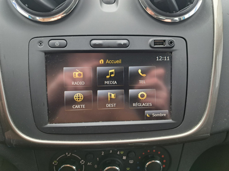 Photo 8 de l'offre de Dacia Sandero (2) Stepway Prestige TCe 90 à 7990€ chez Carlyss automobiles Vitré