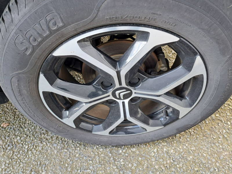 Photo 4 de l'offre de CITROEN C3 Aircross BlueHDi 110 S&S BVM6 Shine à 17490€ chez Carlyss automobiles Vitré