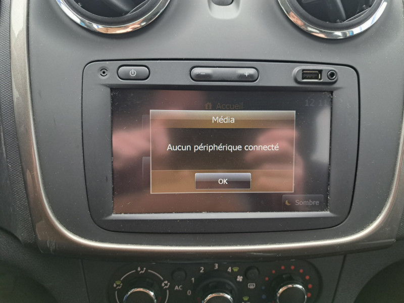 Photo 11 de l'offre de Dacia Sandero (2) Stepway Prestige TCe 90 à 7990€ chez Carlyss automobiles Vitré