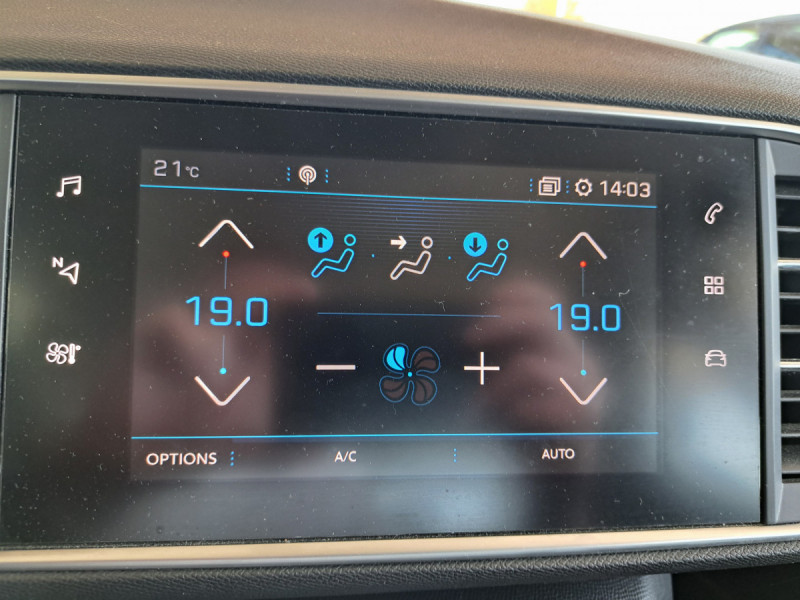 Photo 15 de l'offre de PEUGEOT 308 (2) BlueHDi 130 S&S ACTIVE BUSINESS à 12490€ chez Carlyss automobiles Vitré
