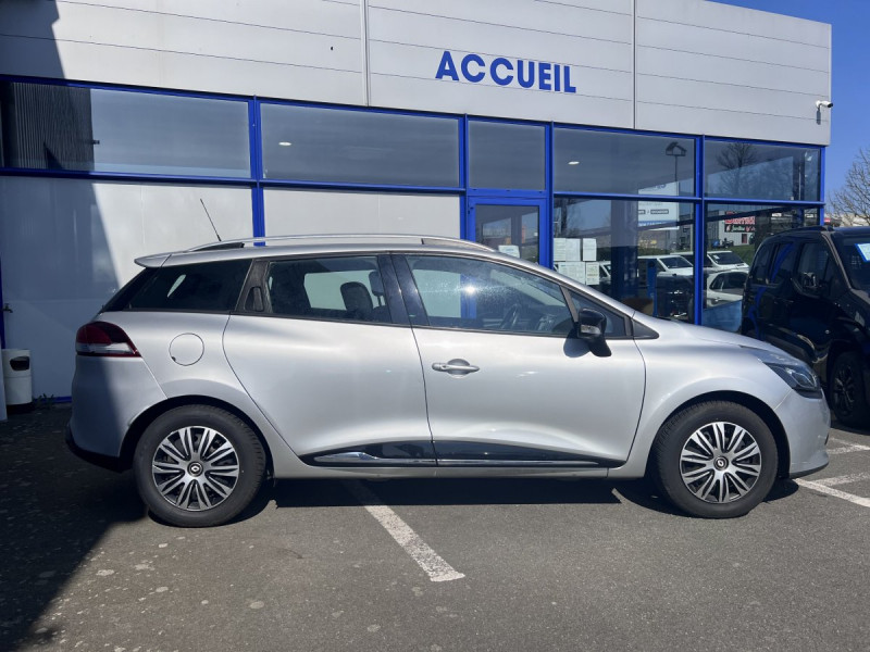 Photo 3 de l'offre de Renault Clio Estate (4) Zen Energy TCe 90 eco2 à 8490€ chez Carlyss automobiles Vitré