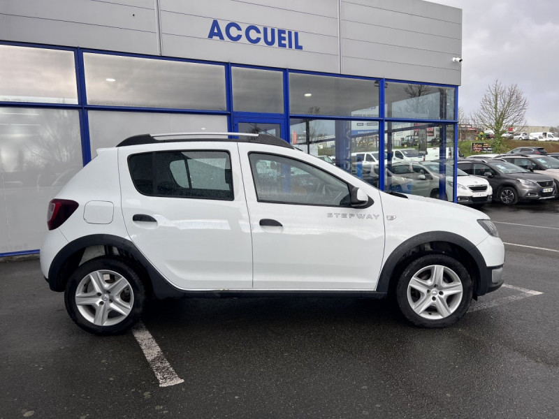 Photo 3 de l'offre de Dacia Sandero (2) Stepway Prestige TCe 90 à 9490€ chez Carlyss automobiles Vitré