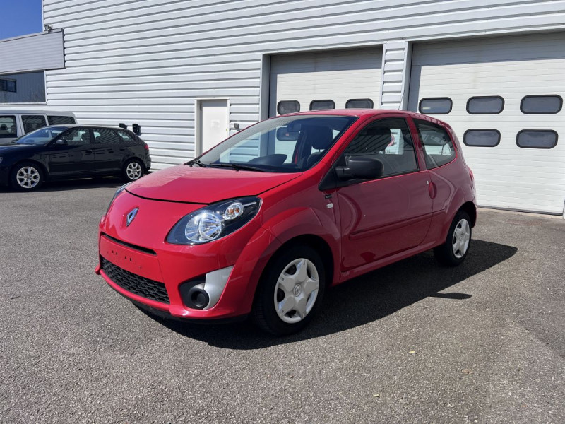 Photo 2 de l'offre de Renault Twingo (2) Expression 1.2 16v 75ch LEV Eco2 à 6290€ chez Carlyss automobiles Vitré