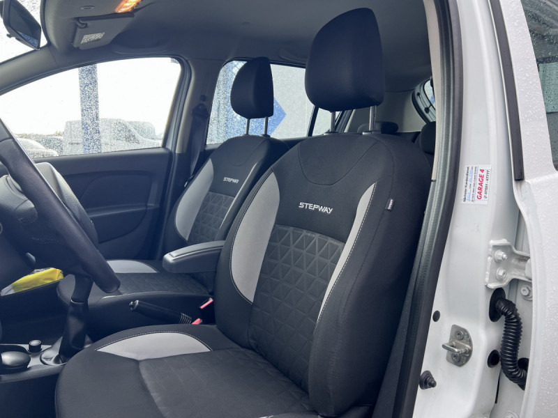 Photo 5 de l'offre de Dacia Sandero (2) Stepway Prestige TCe 90 à 9490€ chez Carlyss automobiles Vitré