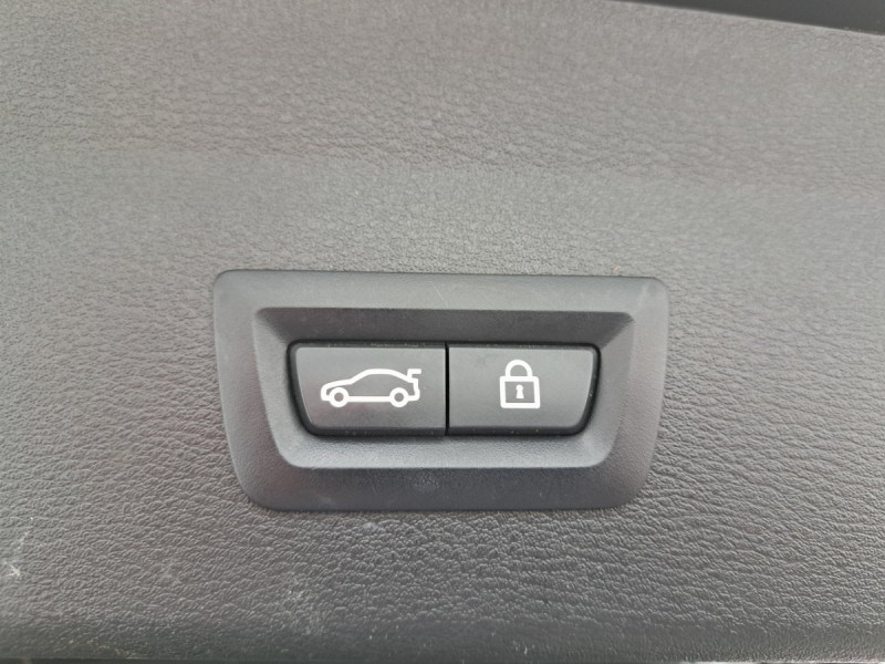 Photo 21 de l'offre de BMW X1 (2) sDrive18d Lounge BVA8 à 22490€ chez Carlyss automobiles Vitré