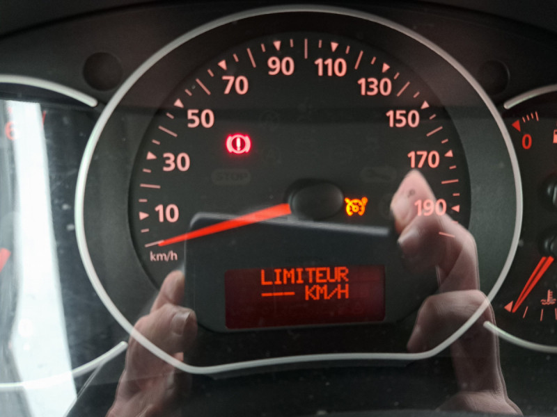 Photo 13 de l'offre de Renault Kangoo Express (2) Grand Confort dCi 90 EDC  9825 euros HT à 11790€ chez Carlyss automobiles Vitré