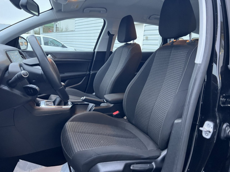 Photo 6 de l'offre de PEUGEOT 308 SW (2) BlueHDi 130 S&S ACTIVE BUSINESS à 9990€ chez Carlyss automobiles Vitré