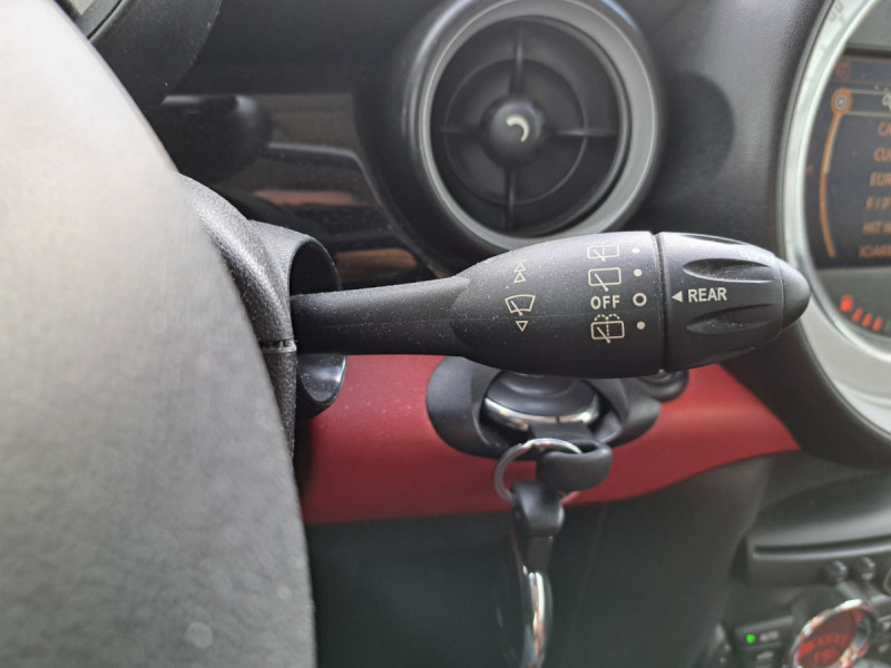 Photo 19 de l'offre de Mini Mini (3) Cooper D 112 ch BVA6 à 11490€ chez Carlyss automobiles Vitré