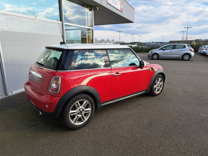 Photo 3 de l'offre de Mini Mini (3) Cooper D 112 ch BVA6 à 11490€ chez Carlyss automobiles Vitré