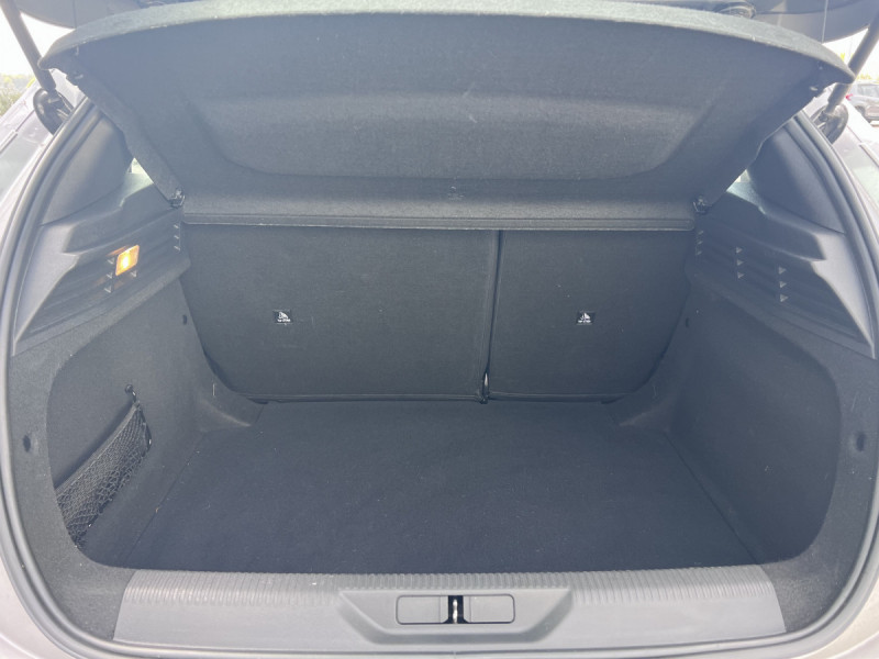 Photo 18 de l'offre de Peugeot 308 (3) BlueHDI 130 ACTIVE PACK à 17990€ chez Carlyss automobiles Vitré