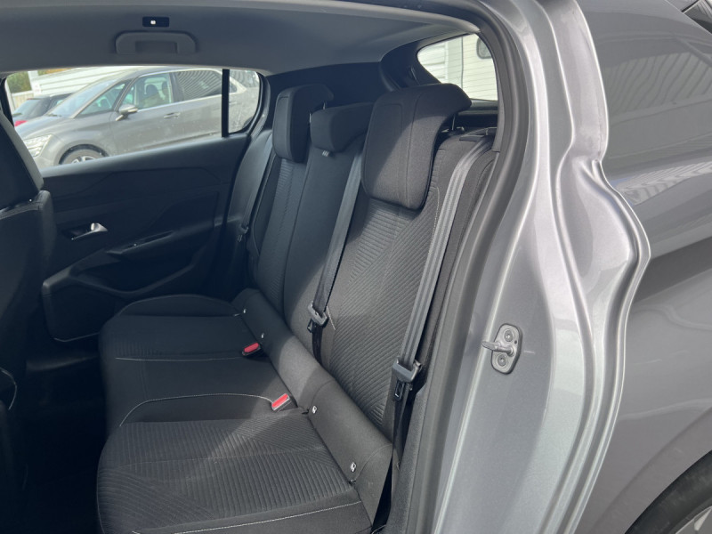 Photo 7 de l'offre de Peugeot 308 (3) BlueHDI 130 ACTIVE PACK à 17990€ chez Carlyss automobiles Vitré