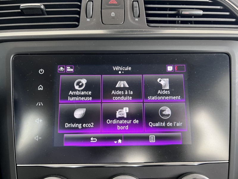 Photo 16 de l'offre de RENAULT Kadjar Evolution dCi 115 EDC à 17490€ chez Carlyss automobiles Vitré