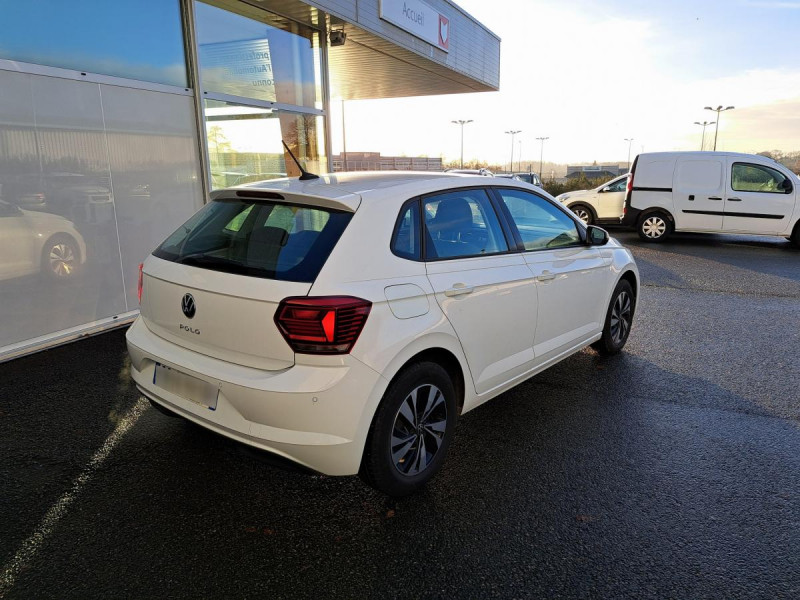 Photo 3 de l'offre de Volkswagen Polo (6) 1.0 TSI 95 Lounge Business à 16490€ chez Carlyss automobiles Vitré