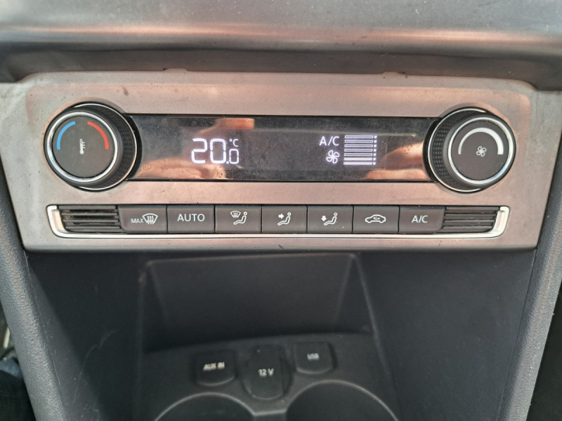 Photo 15 de l'offre de Volkswagen Polo (5) 1.4 TDI 90 Lounge BMT à 9990€ chez Carlyss automobiles Vitré
