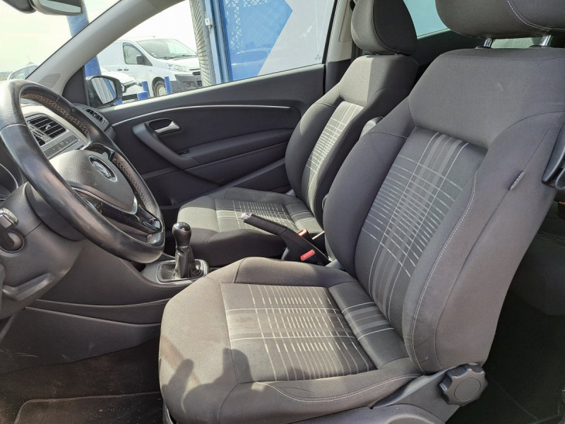 Photo 7 de l'offre de Volkswagen Polo (5) 1.4 TDI 90 Lounge BMT à 9990€ chez Carlyss automobiles Vitré