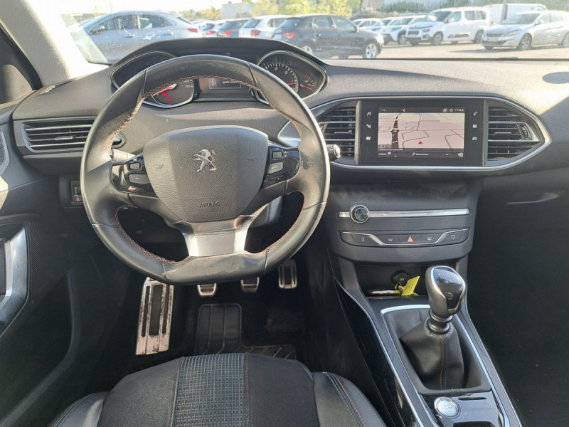 Photo 5 de l'offre de PEUGEOT 308 (2) BlueHDi 130 S&S Tech Edition à 12990€ chez Carlyss automobiles Vitré
