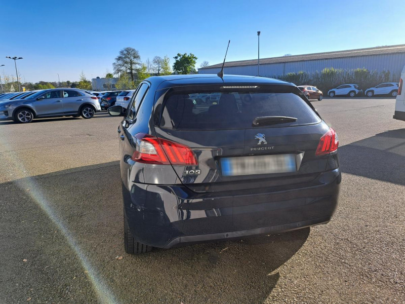 Photo 3 de l'offre de PEUGEOT 308 (2) BlueHDi 130 S&S Tech Edition à 12990€ chez Carlyss automobiles Vitré