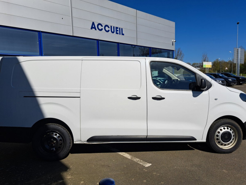 Photo 3 de l'offre de Citroën Jumpy (3) 24992 euros HT  Taille XL BHDi 180 EAT8   à 29990€ chez Carlyss automobiles Vitré