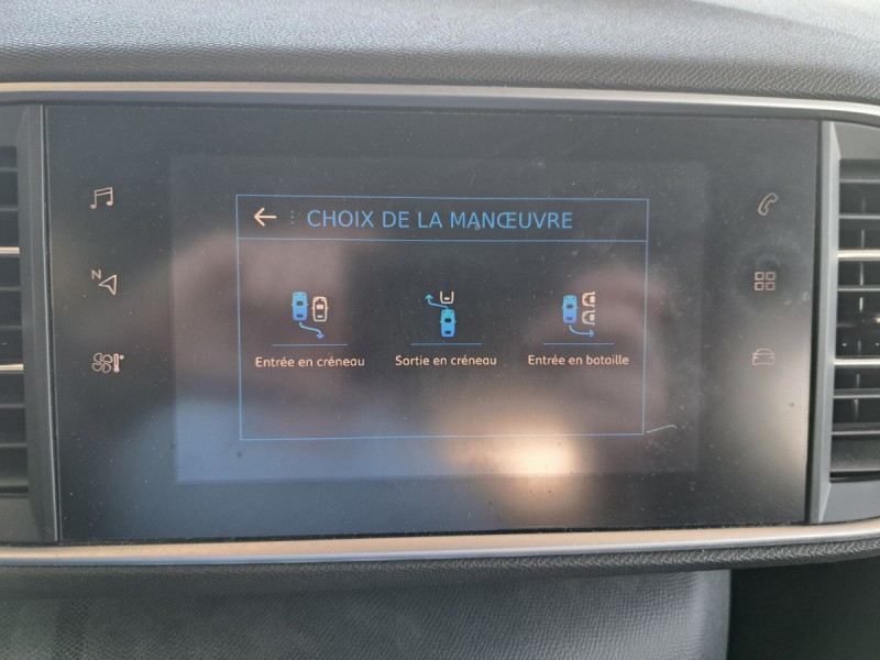 Photo 16 de l'offre de PEUGEOT 308 (2) BlueHDi 130 S&S Tech Edition à 12990€ chez Carlyss automobiles Vitré