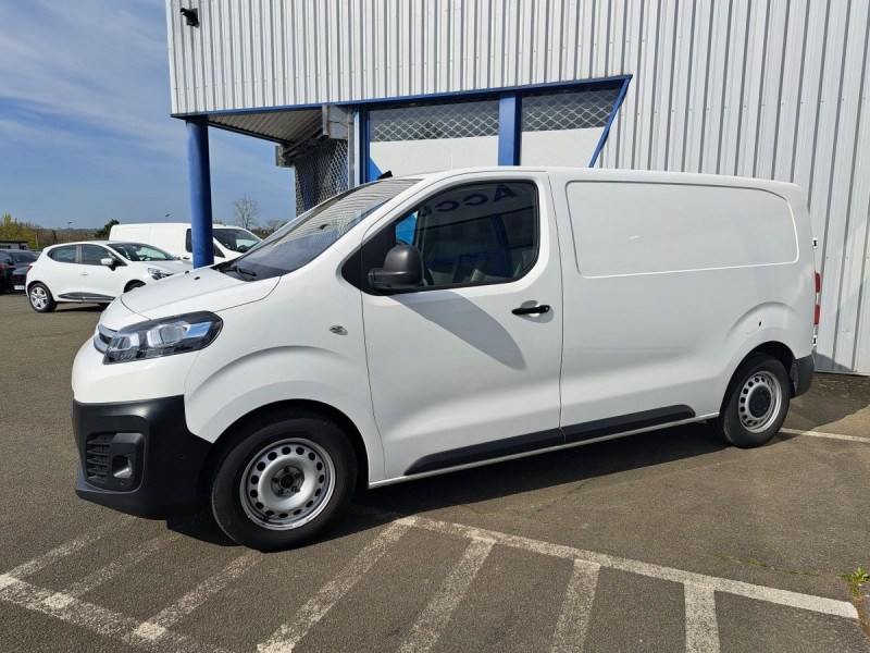Photo 2 de l'offre de Citroën Jumpy (3) 14992 euros HT M BlueHDi 150 S&S BVM6 Club à 17990€ chez Carlyss automobiles Vitré