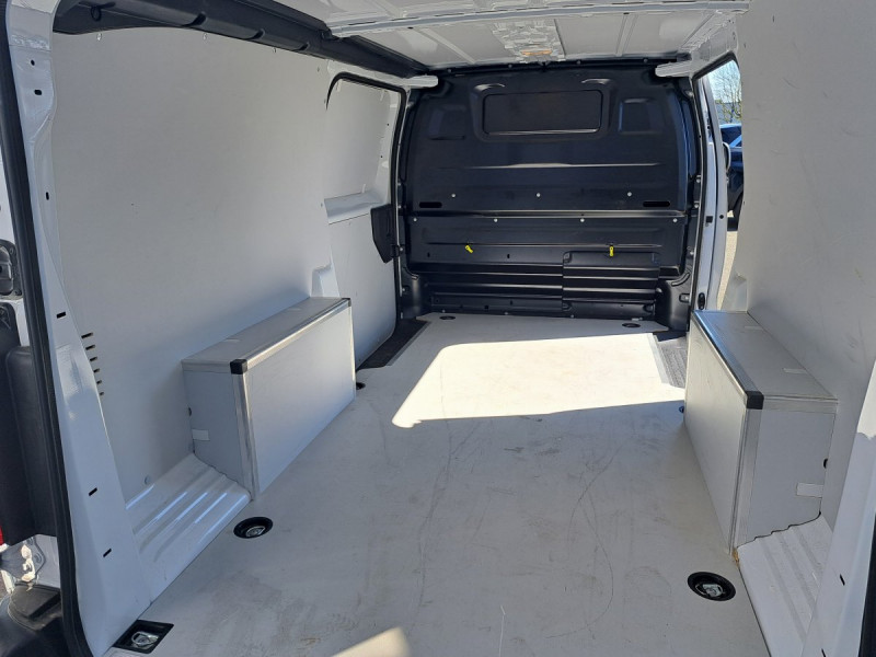 Photo 6 de l'offre de Citroën Jumpy (3) 24992 euros HT  Taille XL BHDi 180 EAT8   à 29990€ chez Carlyss automobiles Vitré