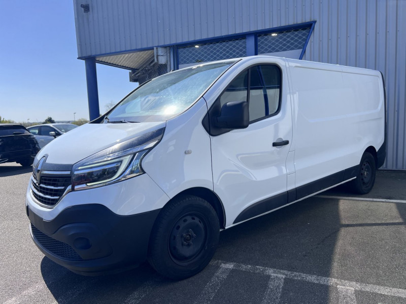 Photo 2 de l'offre de Renault Trafic (3) 19992 euros HT FG GCF L2H1 1200 Energy dCi 145 EDC à 23990€ chez Carlyss automobiles Vitré
