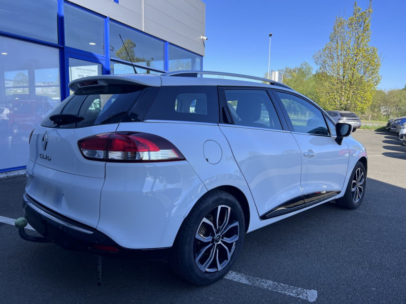 Photo 4 de l'offre de Renault Clio Estate (4) Intens TCe 90 - 18 à 11990€ chez Carlyss automobiles Vitré