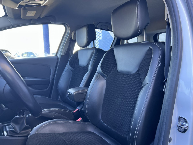 Photo 6 de l'offre de Renault Clio Estate (4) Intens TCe 90 - 18 à 11990€ chez Carlyss automobiles Vitré
