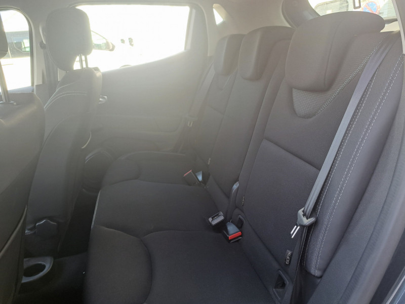 Photo 8 de l'offre de RENAULT Clio (4) Business TCe 90 à 13290€ chez Carlyss automobiles Vitré