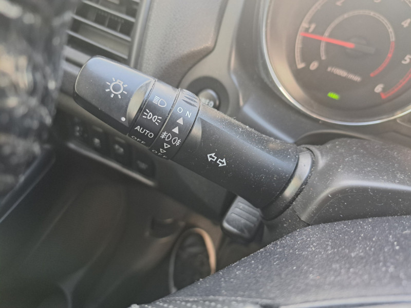 Photo 16 de l'offre de CITROEN C4 Aircross HDi 115 S&S BVM6 4X2 Feel Edition à 9990€ chez Carlyss automobiles Vitré