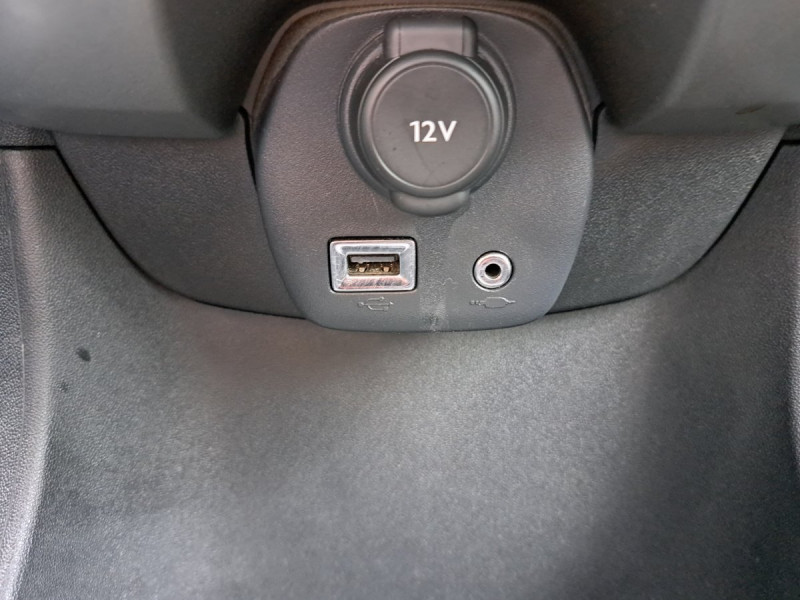 Photo 13 de l'offre de Toyota Aygo (2) 1.0 VVT-i x-play à 7790€ chez Carlyss automobiles Vitré