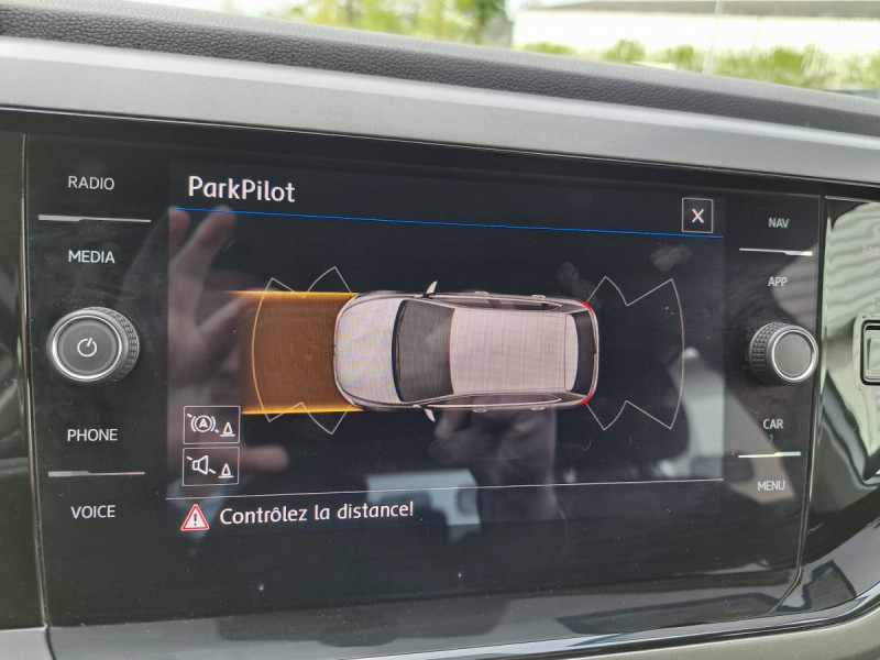 Photo 11 de l'offre de Volkswagen Polo (6) 1.0 TSI 95 Lounge Business à 12990€ chez Carlyss automobiles Vitré