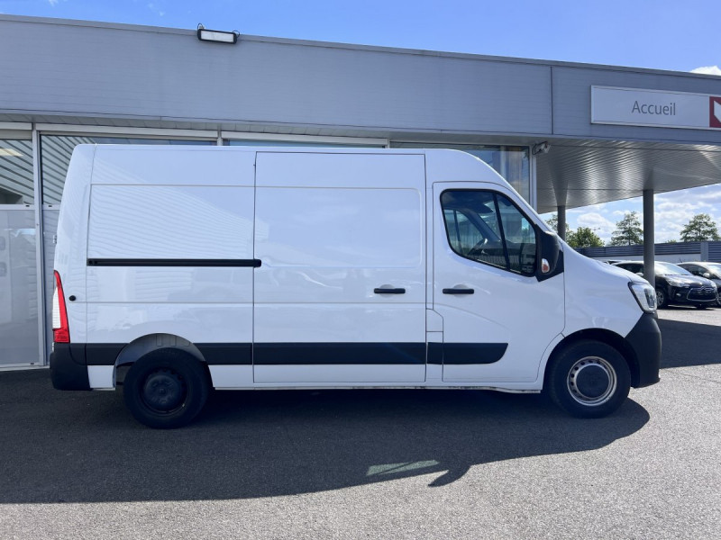 Photo 3 de l'offre de Renault Master (3) 19575 euros HT FG Tr CF F3300 L2H2 Blue dCi 150 à 23490€ chez Carlyss automobiles Vitré