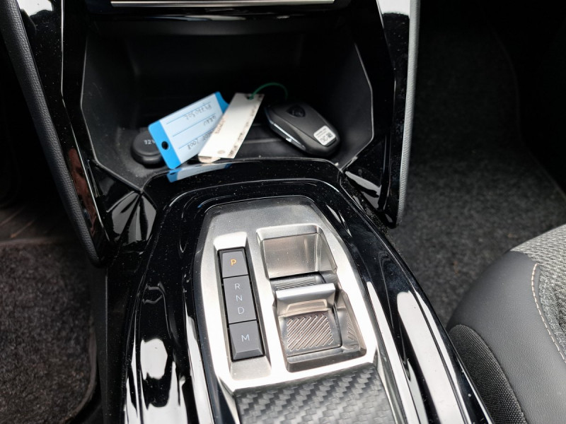 Photo 21 de l'offre de Peugeot 2008 (2) BLUEHDI 130 S&S EAT8 ALLURE PACK à 24490€ chez Carlyss automobiles Vitré