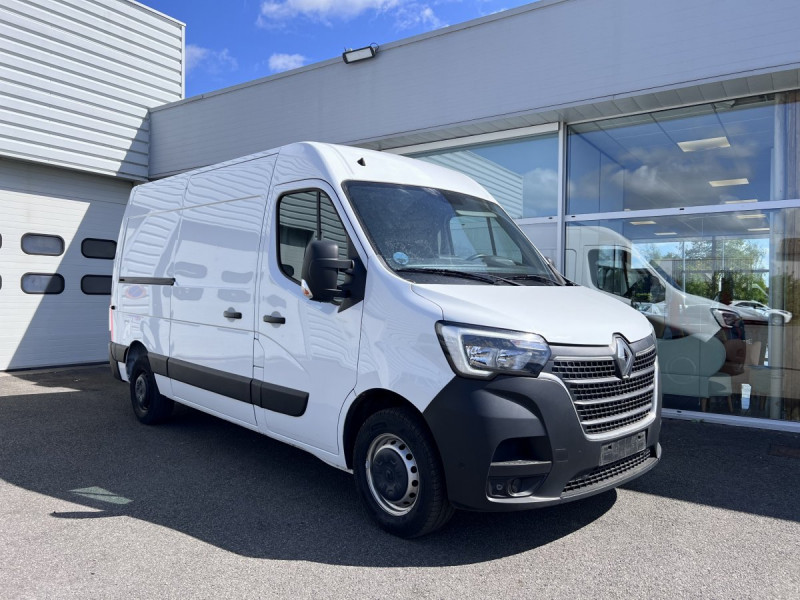 Renault Master (3) 19575 euros HT FG Tr CF F3300 L2H2 Blue dCi 150 Diesel Blanc Occasion à vendre