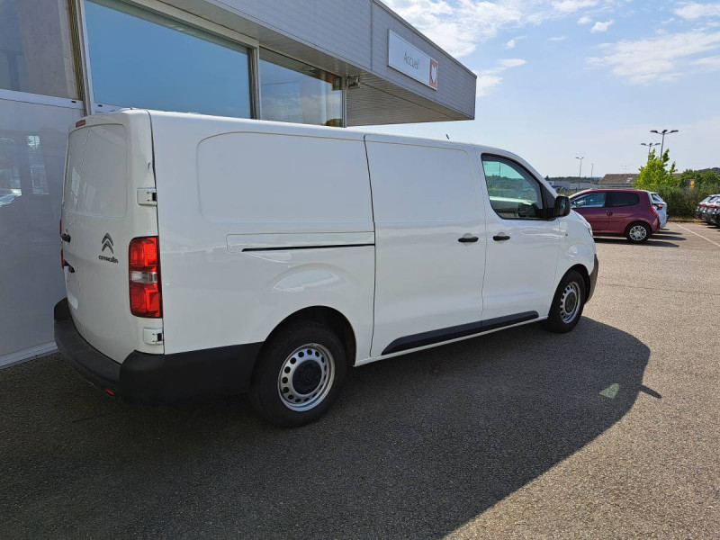 Photo 4 de l'offre de Citroën Jumpy (3) 17075 euros HT XL BlueHDi 150 S&S BVM6 CAF Club à 20490€ chez Carlyss automobiles Vitré