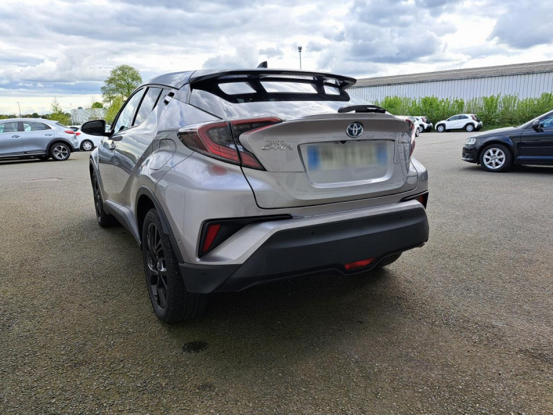 Photo 4 de l'offre de TOYOTA C-HR 1.8 HYBRIDE 122 GRAPHIC à 19990€ chez Carlyss automobiles Vitré