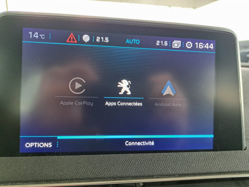 Photo 14 de l'offre de PEUGEOT 3008 (2) BlueHDi 130 S&S EAT8 Allure à 17790€ chez Carlyss automobiles Vitré
