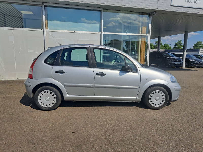 Photo 3 de l'offre de CITROEN C3 1.4i Airplay à 5990€ chez Carlyss automobiles Vitré