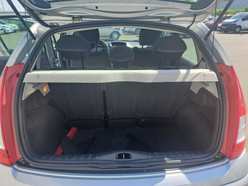 Photo 12 de l'offre de CITROEN C3 1.4i Airplay à 5990€ chez Carlyss automobiles Vitré