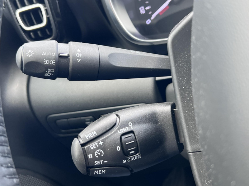 Photo 20 de l'offre de CITROEN C3 Aircross BlueHDi 110 S&S BVM6 Shine à 16490€ chez Carlyss automobiles Vitré