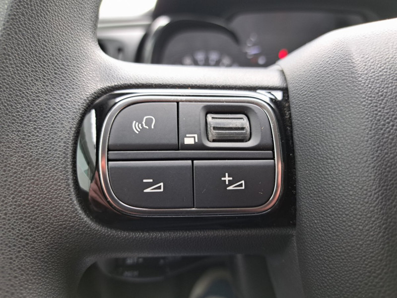 Photo 14 de l'offre de CITROEN C3 (3) PureTech 83 S&S BVM Feel Pack à 9990€ chez Carlyss automobiles Vitré